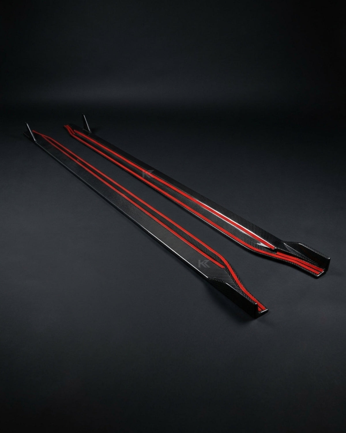 BMW M3 G80 and M4 G82 side skirt extensions in black dry carbon fiber, designed for sporty aerodynamic enhancement.