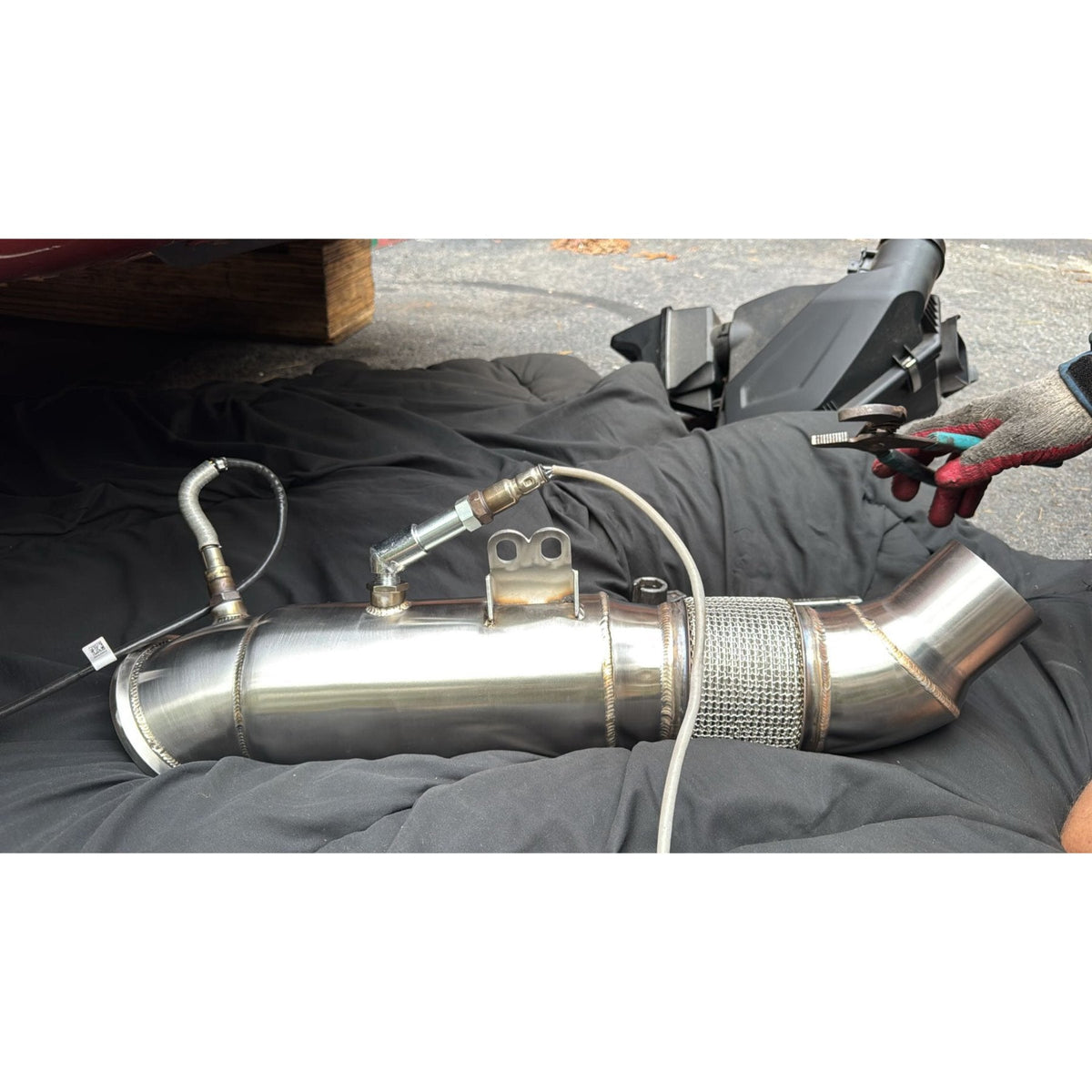 BMW F30 340i B58 exhaust system by Palenon Performance, full valve performance exhaust with polished metal components.