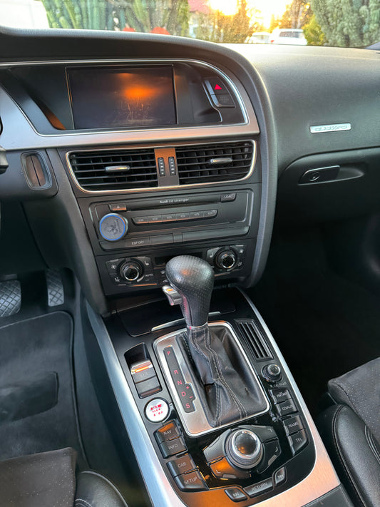 MNG Audi A5 2008-2016 Android/CarPlay 8.8" 4G Ready Multimedia Touchscreen (OEM has CD/GPS)