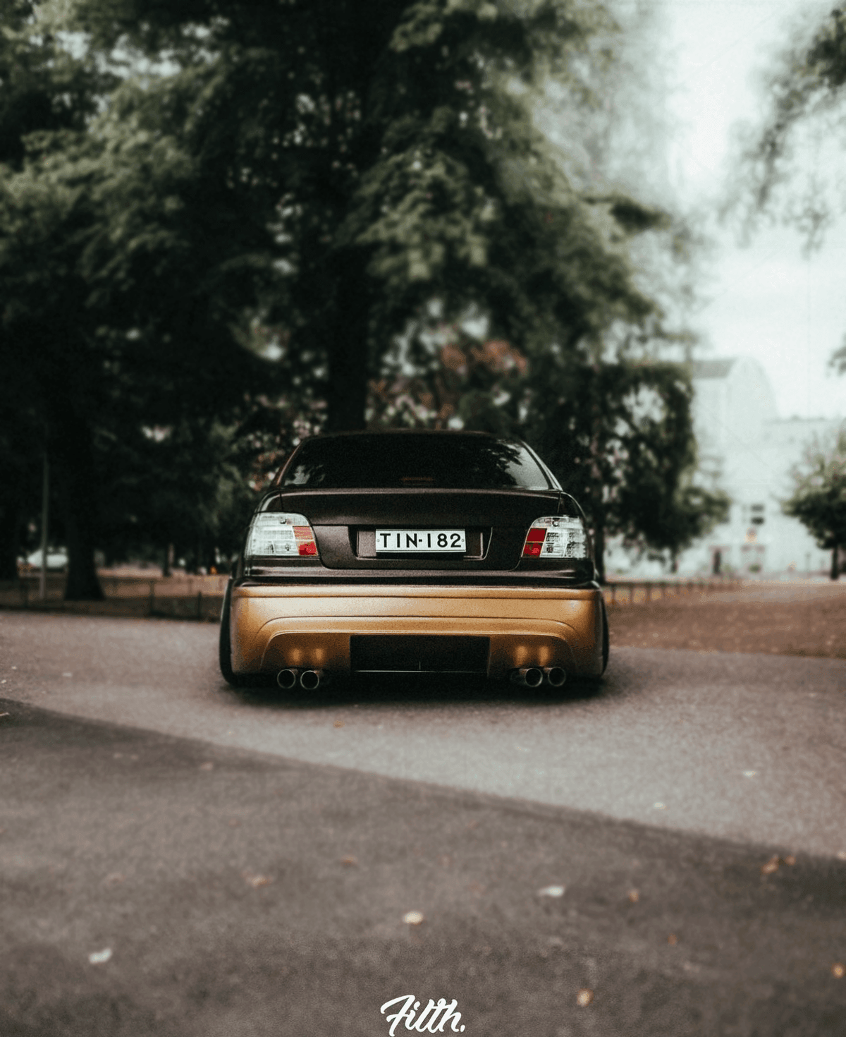 BMW Series 5 E39 clear LED tail lights by K2 Industries, showing the sleek design and bright LED configuration for 1995-2000 models.