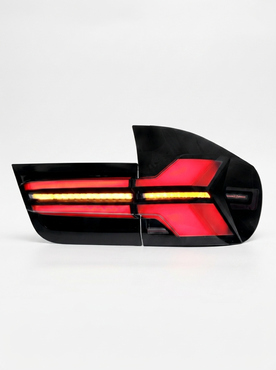 BMW X5 E70 tail light assembly with 35W LED running lights and dynamic turn signal, replacement part for 2007-2013 models.