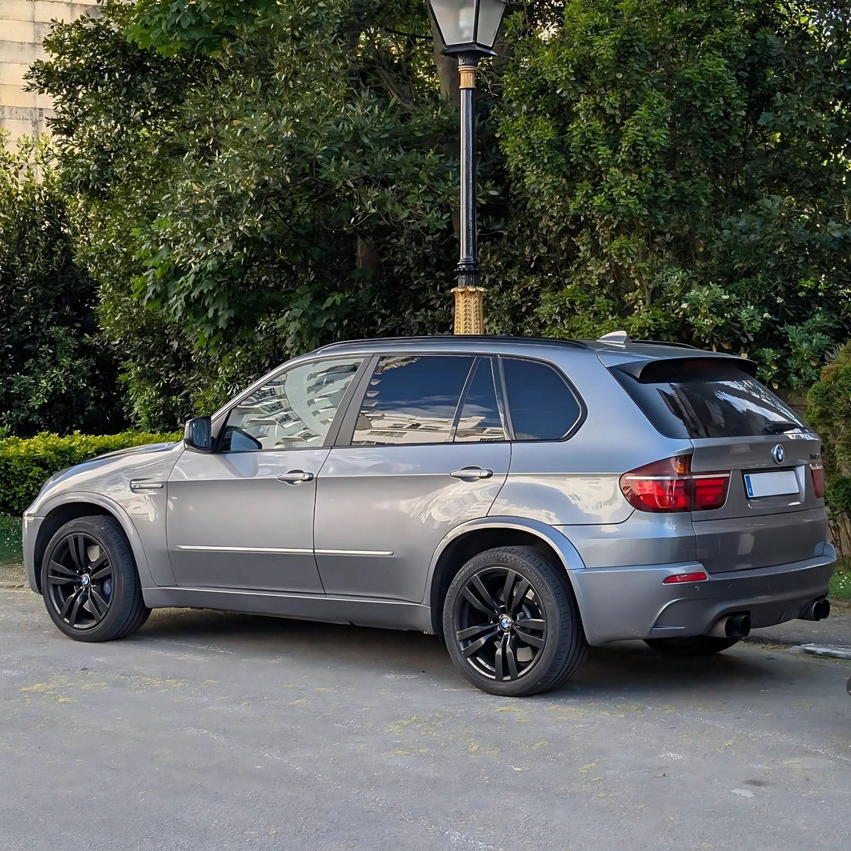 BMW X5 E70 LCI style LED tail light by K2 Industries, showing sleek red and clear lens design for 2007-2012 models.
