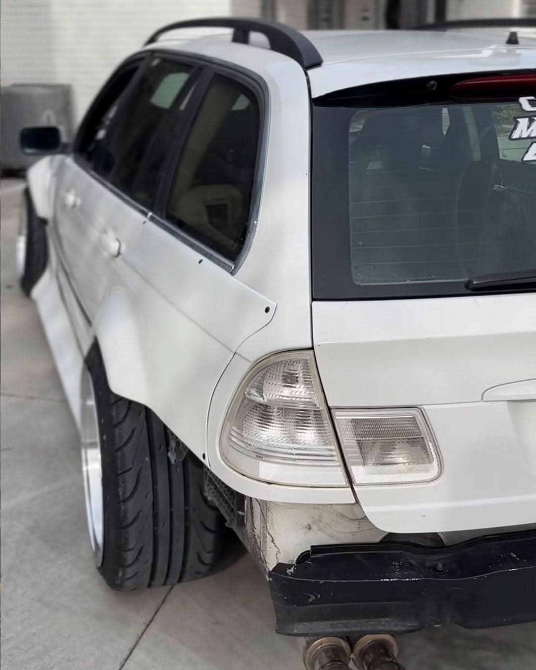 BMW E46 Touring series 3 wide body kit by K2 Industries, showing front and side view of the custom body kit on the car.
