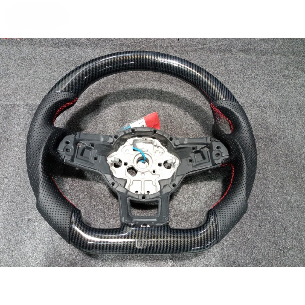 Vekto hydro-dip carbon fiber steering wheel for Volkswagen Golf GTI, Golf R, MK7/MK7.5 R-Line, 2015-2019, close-up view.