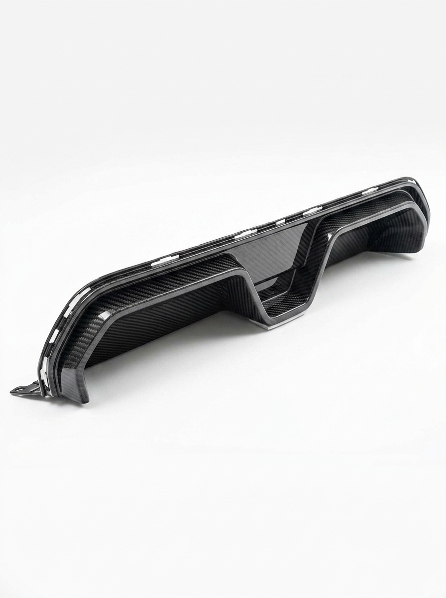 BMW 5 Series F90 M5 CS style carbon fiber rear diffuser by K2 Industries, showcasing lightweight, aerodynamic design for 2020+ models.