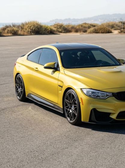 K2 Industries carbon fiber side skirts for BMW 3 Series F80 M3 and 4 Series F82 M4, 2015-2019, with sporty M Performance style.