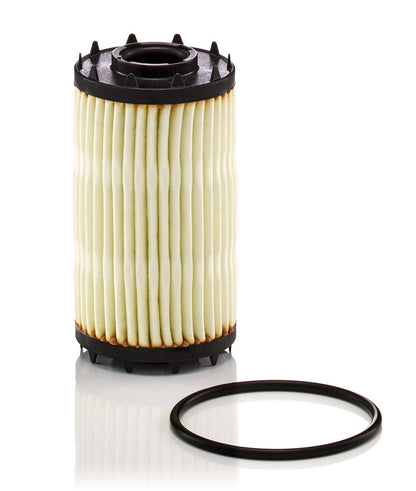 WorldPac Audi VW Porsche engine oil filter HU7049Z, MANN oil filter 06M198405F, designed for optimal engine protection.