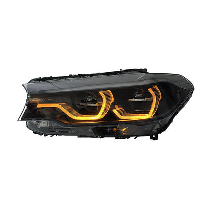 Vekto triple-color LED tail lights installed on a BMW G30 5 Series and M5 2018-2020, showcasing bright illumination.