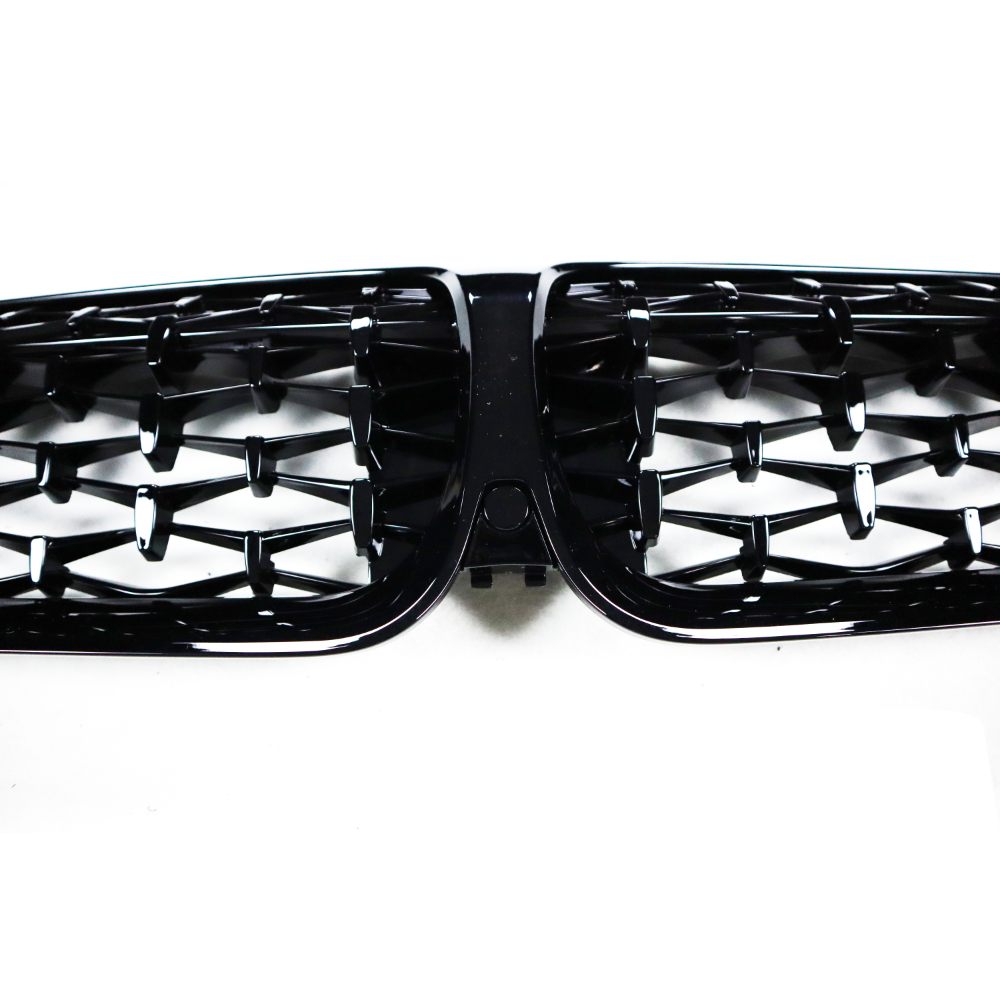 BMW G20 330i & M340i ABS diamond front grille by Palenon Performance, showing sleek, durable grille design with diamond pattern.