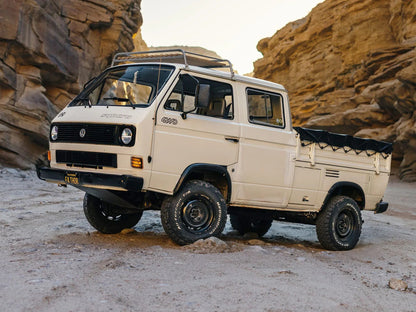 16-inch Mobelwagen Interceptor alloy wheel by GoWesty for Bus and Vanagon models, featuring a sleek, modern design.