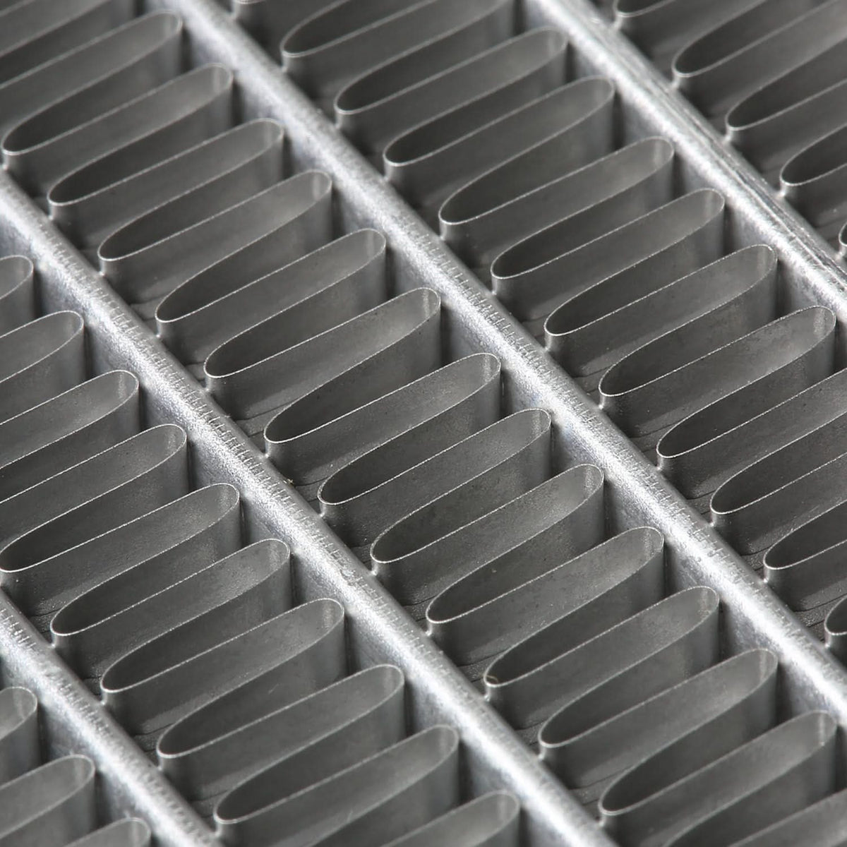 K2 Industries OEM radiator for 11-17 Audi A4, A5, A6, A7, Q5, S4, S5, Macan with V6 3.0L/3.6L engine, front view