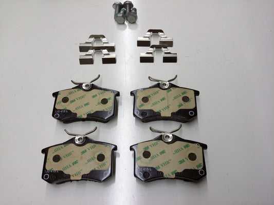 6C0698451A GENUINE OEM BRAKE PADS REAR AUDI VW 2000-2010