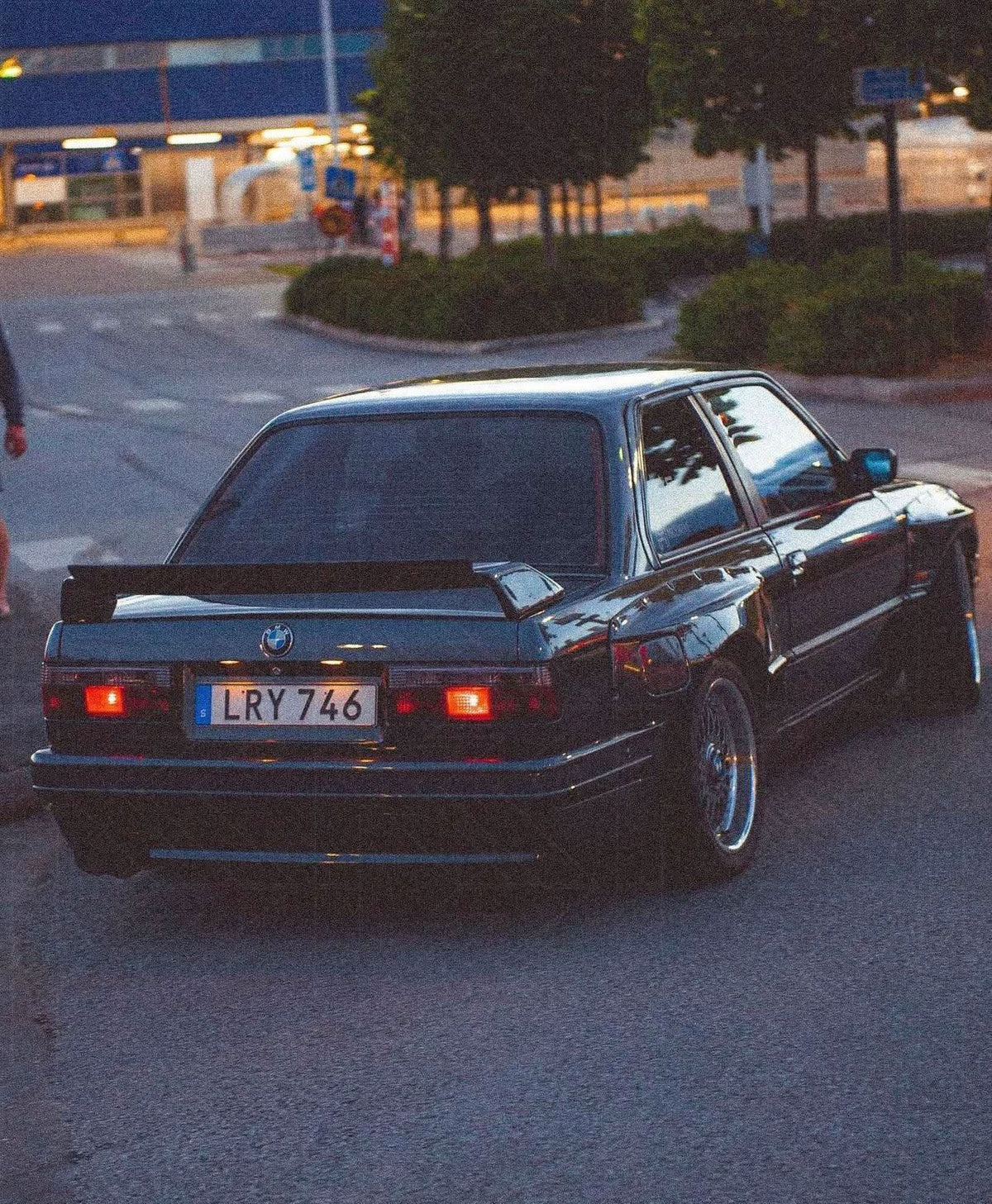 BMW 3-Series E30 facelift tail lights in red and clear, designed by K2 Industries for 1988-1994 models.