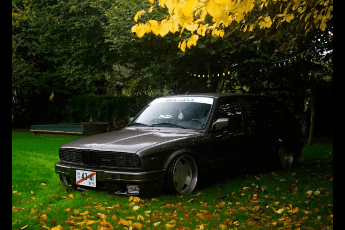 BMW E30 Series 3 headlights and front grille in steady style, original design for models 1984-1991 by K2 Industries.