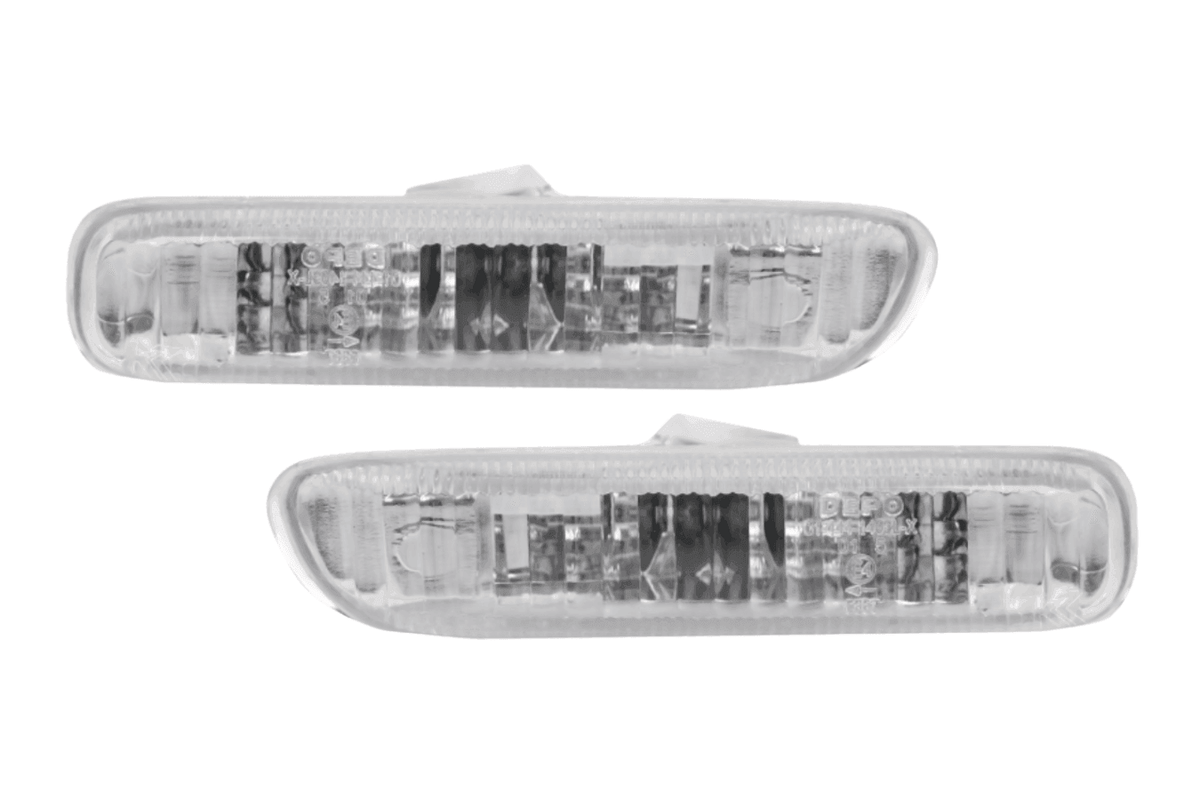 BMW E46 2D Cabrio and 1999-2003 BMW 4D/5D side indicator lights by K2 Industries, crystal clear or smoke lens, close-up view
