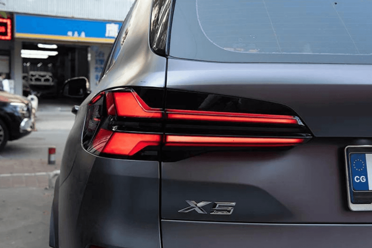 BMW X5 G05 LCI style upgrade DRL tail lights by K2 Industries, featuring modern LED design for 2019-2024 models.