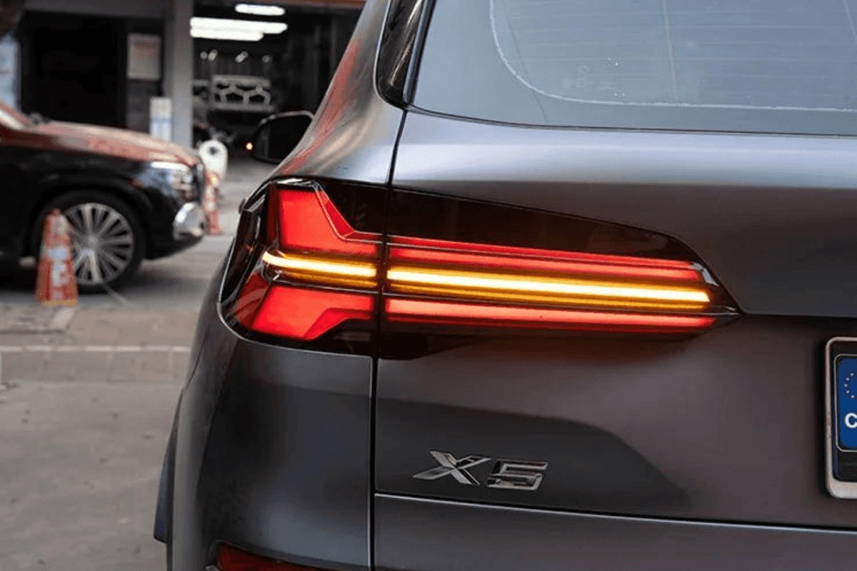 BMW X5 G05 LCI Style upgrade DRL tail lights by K2 Industries, showcasing sleek LED tail light design for 2019-2024 models.
