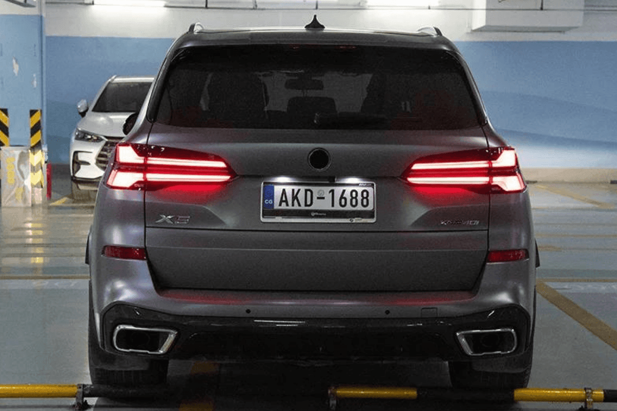 BMW X5 G05 LCI style upgrade DRL tail lights by K2 Industries, featuring modern LED design for 2019-2024 model.