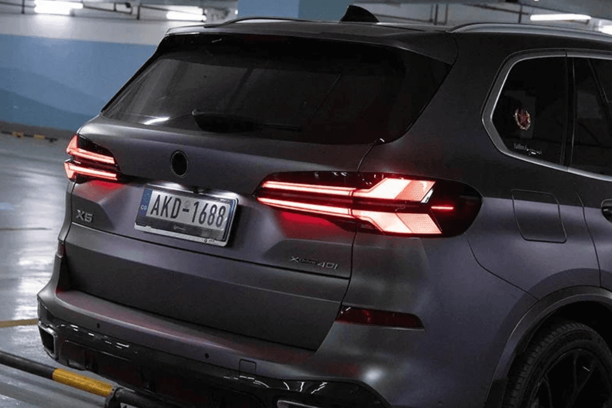 BMW X5 G05 LCI style upgrade DRL tail lights by K2 Industries, featuring sleek LED design for 2019-2024 models.