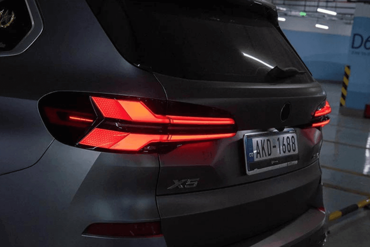 BMW X5 G05 LCI Style upgrade DRL tail lights by K2 Industries, featuring modern LED design for 2019-2024 models.